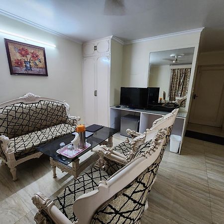 Hotel Mayur Deluxe Meerut Ngoại thất bức ảnh